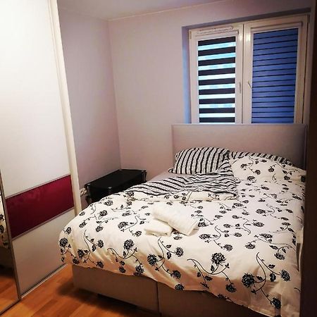 Ferienwohnung Apartament Luxbibi Rzeszów Exterior foto